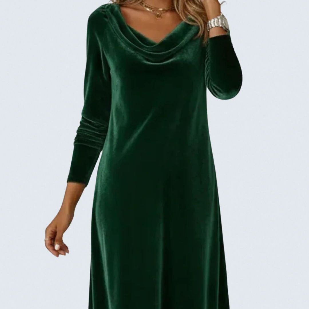 Serena - Loose Fitting Velvet Dress