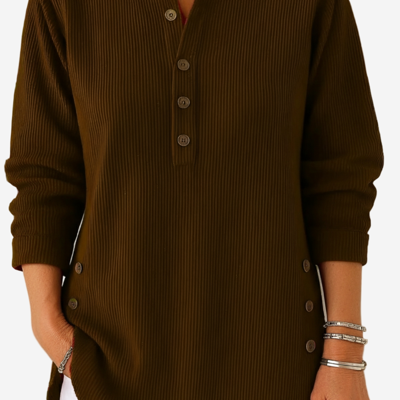 Taisie - Comfortable Sweater