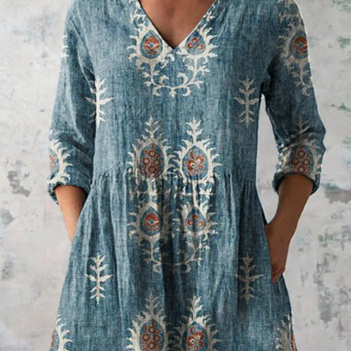 Cora - Long Blouse with V-Neck