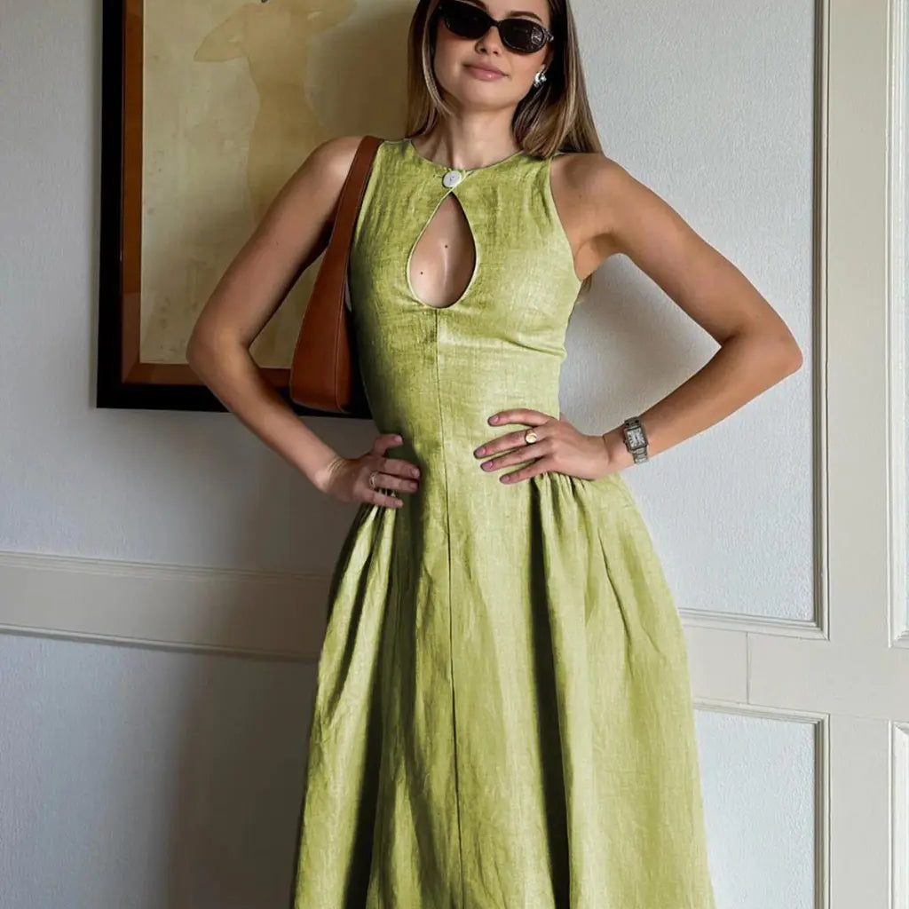 Sara - Elegant Midi Dress