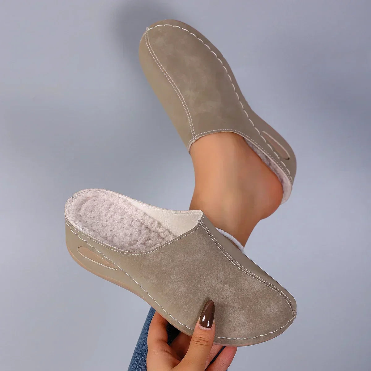 Averia - Orthopedic Slip-Ons